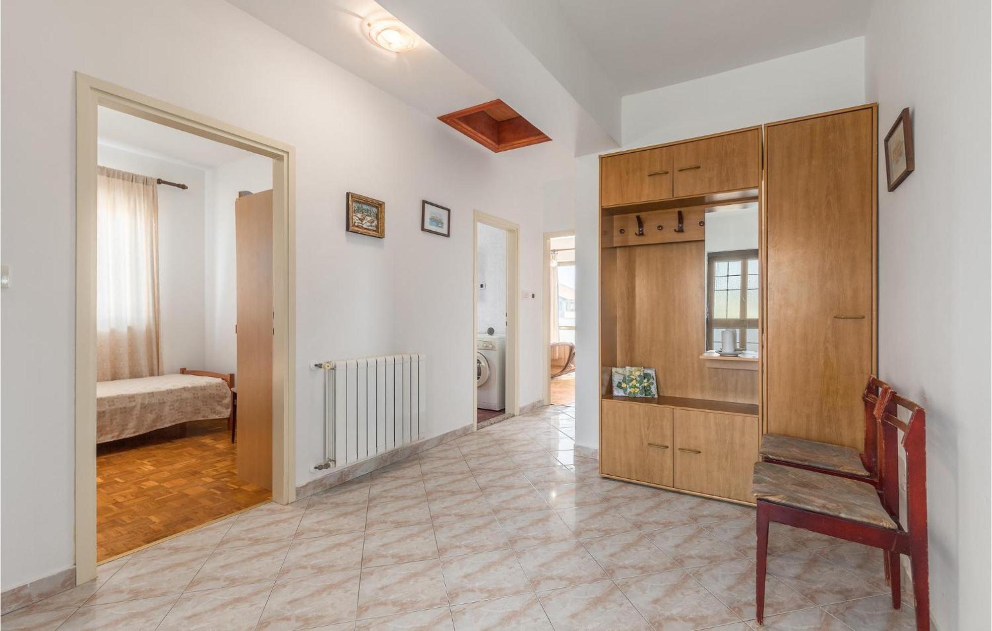 Beautiful Home In Visnjan With Wifi 외부 사진